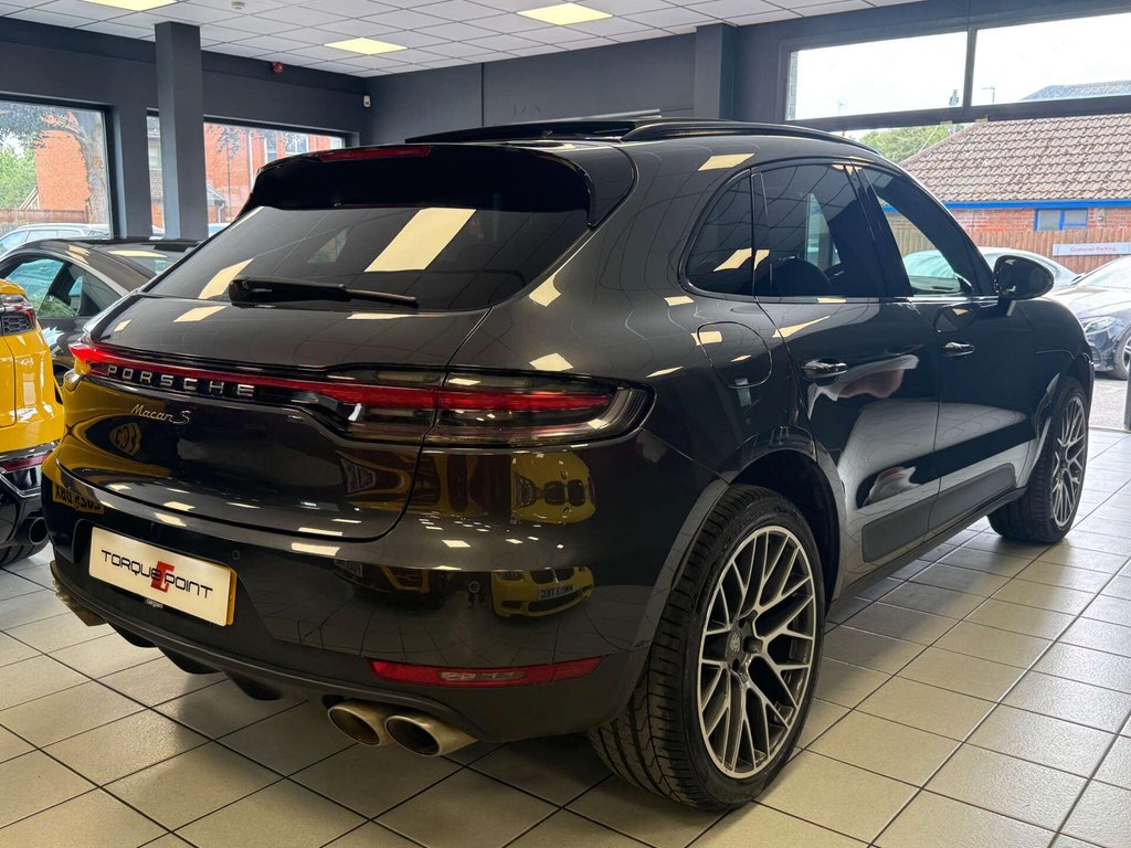 USED 2019 69 PORSCHE MACAN 3.0 Macan S Semi-Auto 4WD 5dr SH + PAN ROOF + 21 INCH ALLOYS