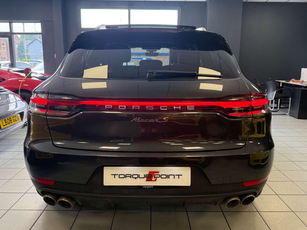USED 2019 69 PORSCHE MACAN 3.0 Macan S Semi-Auto 4WD 5dr SH + PAN ROOF + 21 INCH ALLOYS