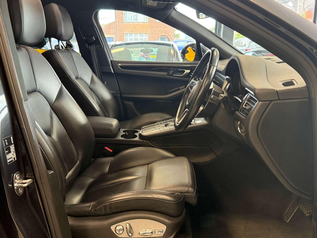 USED 2019 69 PORSCHE MACAN 3.0 Macan S Semi-Auto 4WD 5dr SH + PAN ROOF + 21 INCH ALLOYS