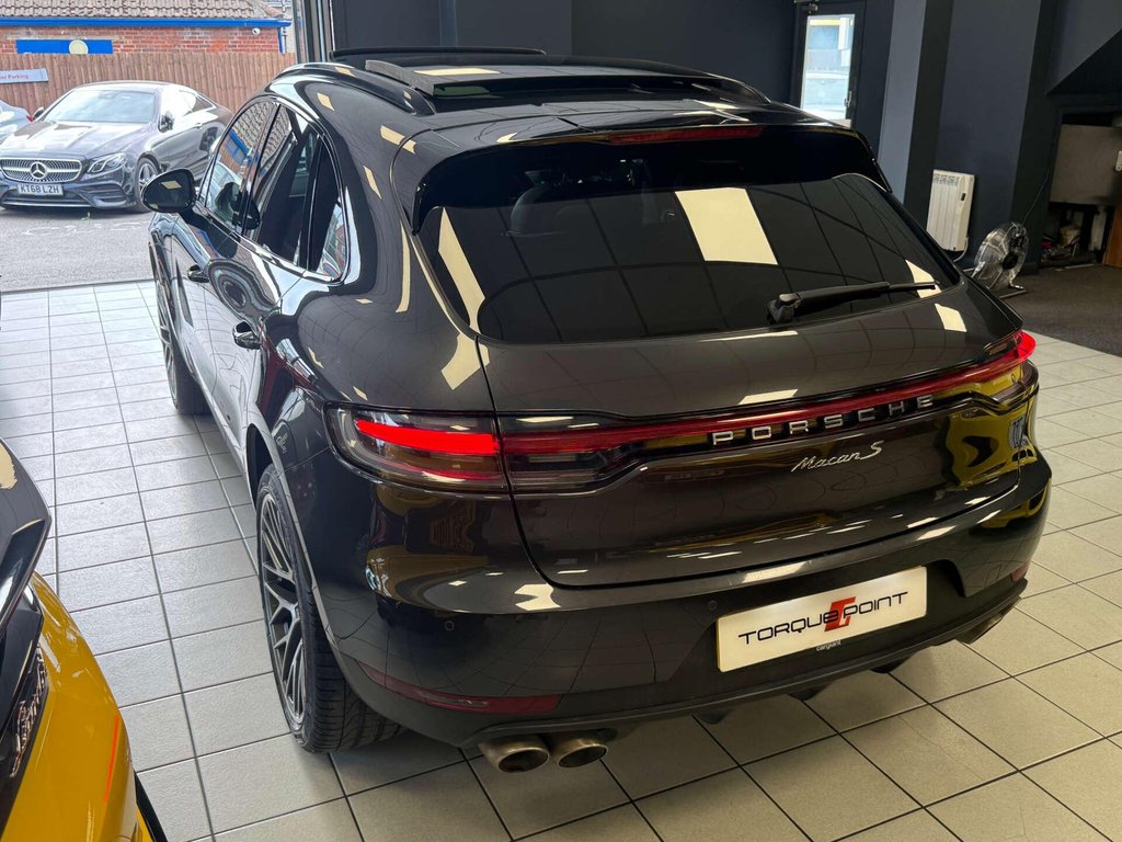 USED 2019 69 PORSCHE MACAN 3.0 Macan S Semi-Auto 4WD 5dr SH + PAN ROOF + 21 INCH ALLOYS