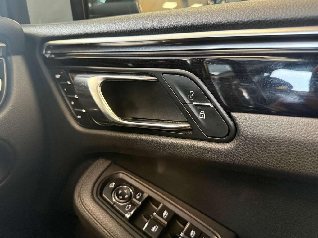 USED 2019 69 PORSCHE MACAN 3.0 Macan S Semi-Auto 4WD 5dr SH + PAN ROOF + 21 INCH ALLOYS