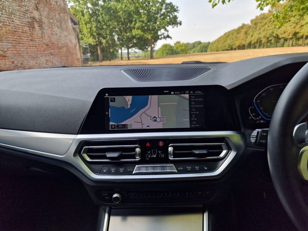 USED 2021 21 BMW 3 SERIES 2.0 330e 12kWh M Sport Touring 5dr Petrol Plug-in Hybrid Auto Euro 6 (s/s) (292 ps) FINANCE AVAILABLE