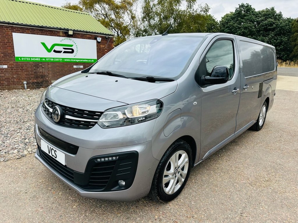 2022 VAUXHALL VIVARO