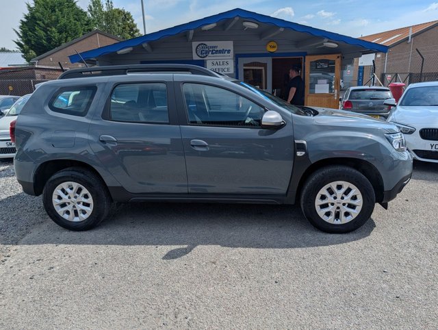 View our DACIA DUSTER