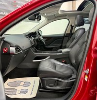USED 2016 66 JAGUAR F-PACE 2.0 D180 Portfolio SUV 5dr Diesel Auto AWD Euro 6 (s/s) (180 ps) 