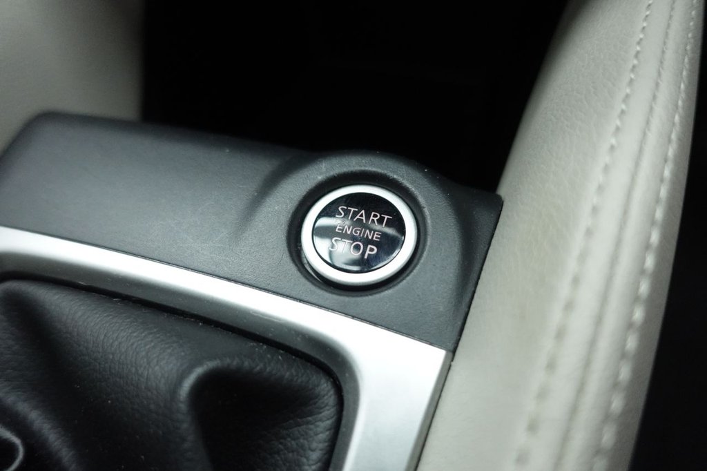2017 Nissan Micra — image 27