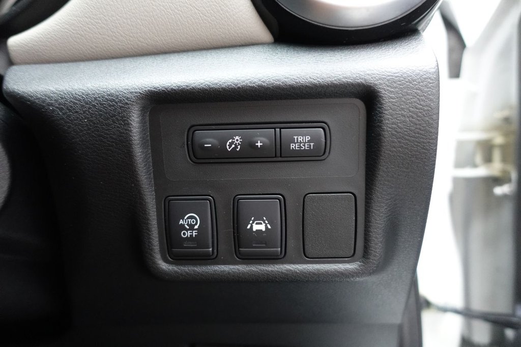 2017 Nissan Micra — image 29