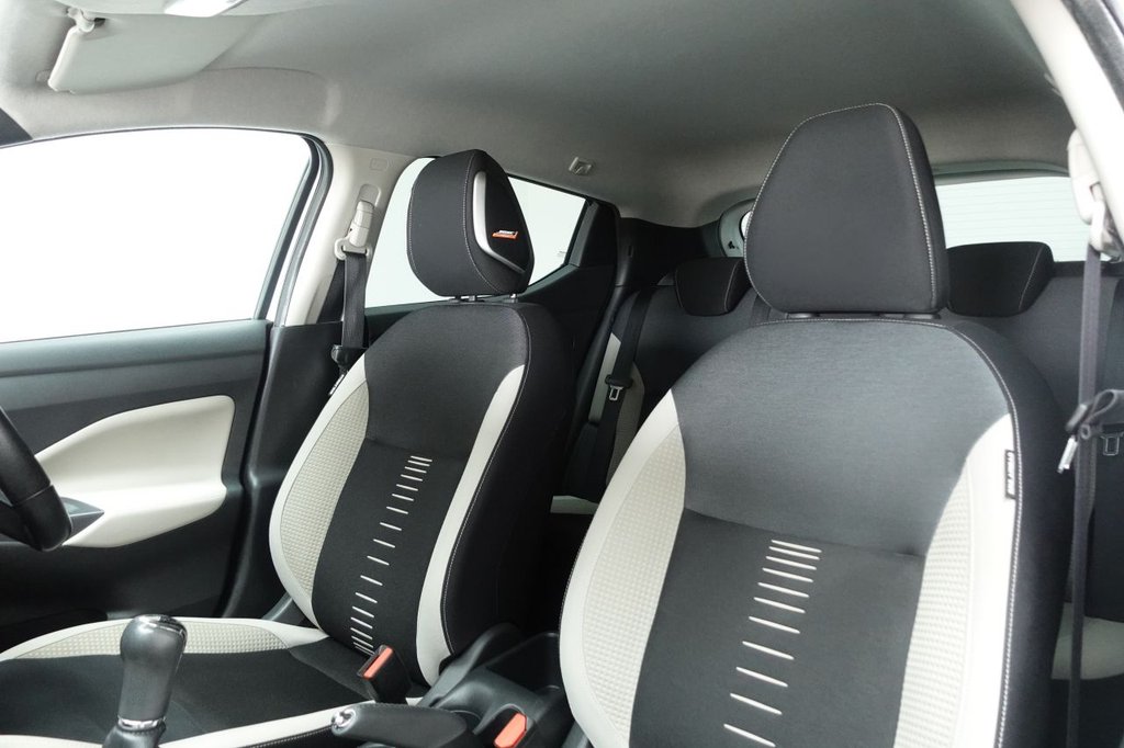 2017 Nissan Micra — image 10