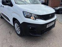 USED 2022 22 PEUGEOT PARTNER 1.5 BlueHDi 850 Professional Long Crew Van Double Cab 6dr Diesel Manual LWB Euro 6 (s/s) (100 bhp) Crew van, CarPlay
