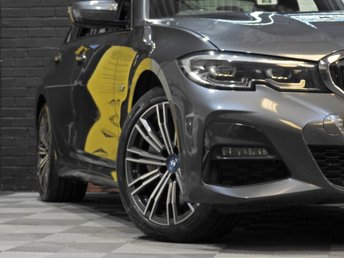 View our BMW 3 SERIES