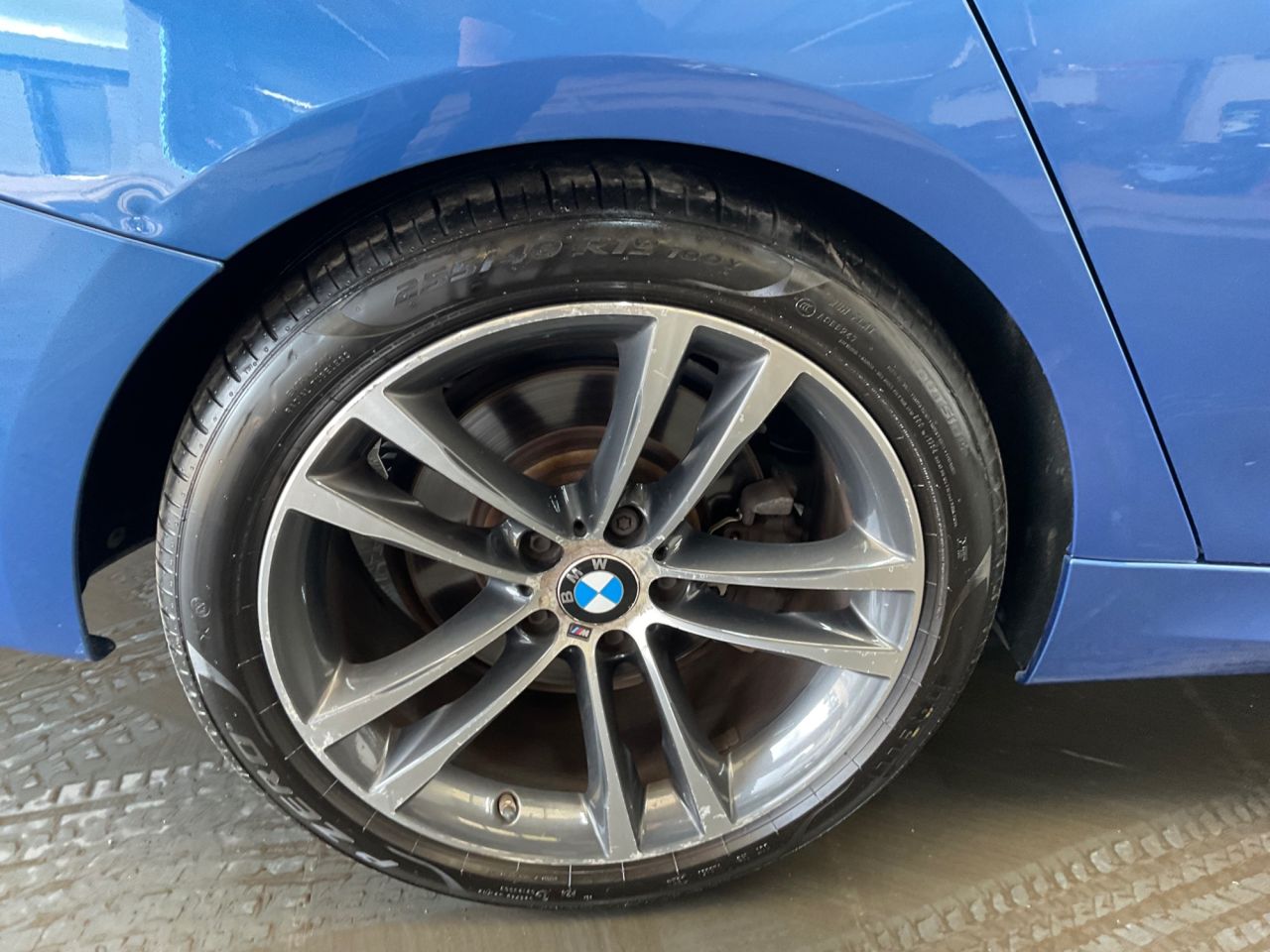 2015 BMW 3 SERIES GRAN TURISMO 3.0 330d M Sport GT 5dr Diesel Auto xDrive Euro 6 (s/s) (258 ps) - vehicle photo 11 for sale on PureCar
