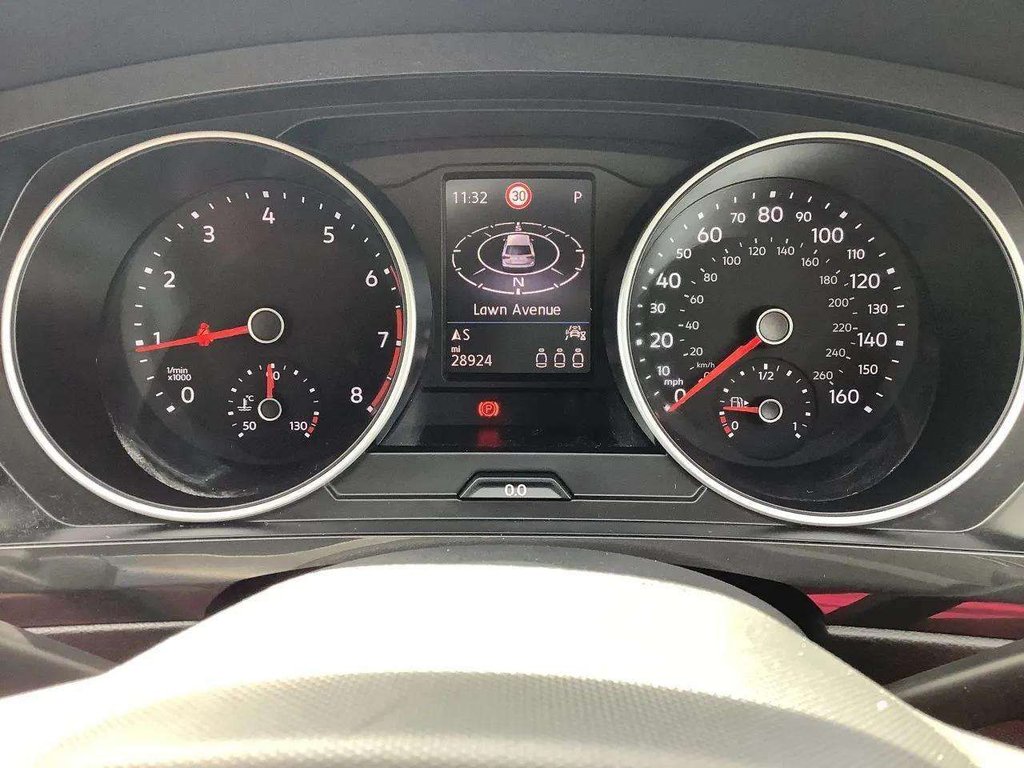 2023 Volkswagen Tiguan — image 4