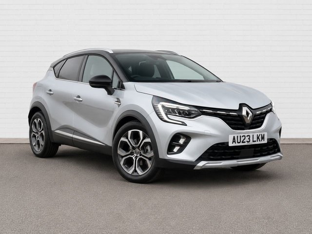 View our Renault Captur 1.6 E-TECH techno SUV 5dr Petrol Hybrid Auto Euro 6 (s/s) (145 ps)