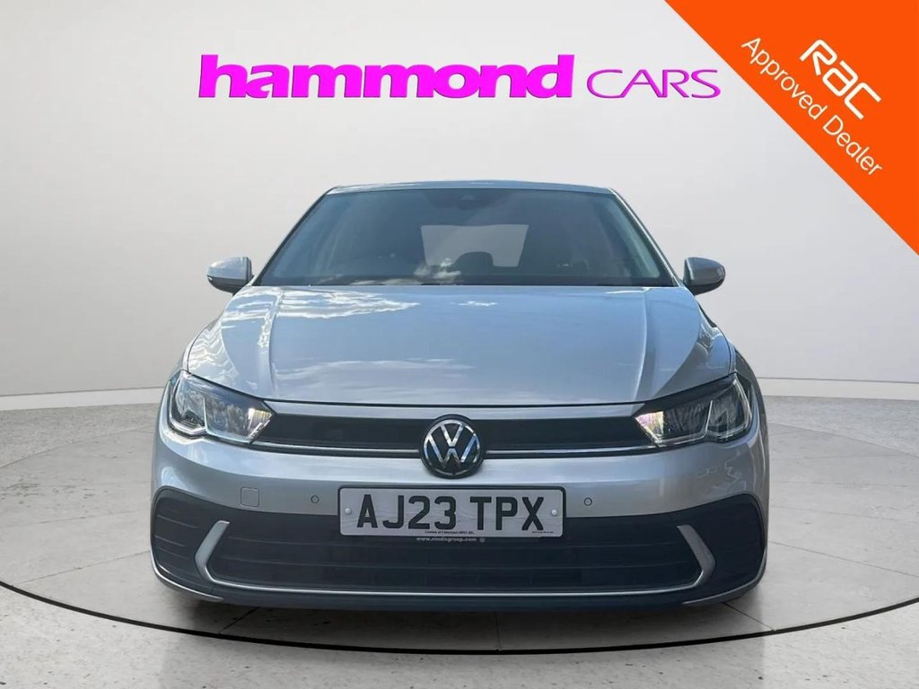 2023 Volkswagen Polo — image 8