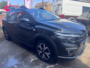 View our DACIA SANDERO STEPWAY