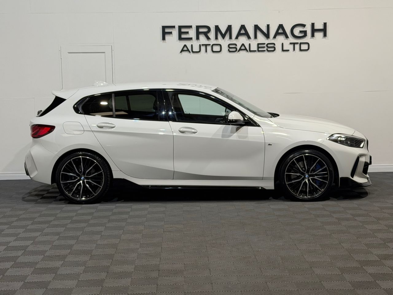 2022 BMW 1 SERIES 1.5 116d M Sport (LCP) Hatchback 5dr Diesel DCT Euro 6 (s/s) (116 ps) - vehicle photo 2 for sale on PureCar