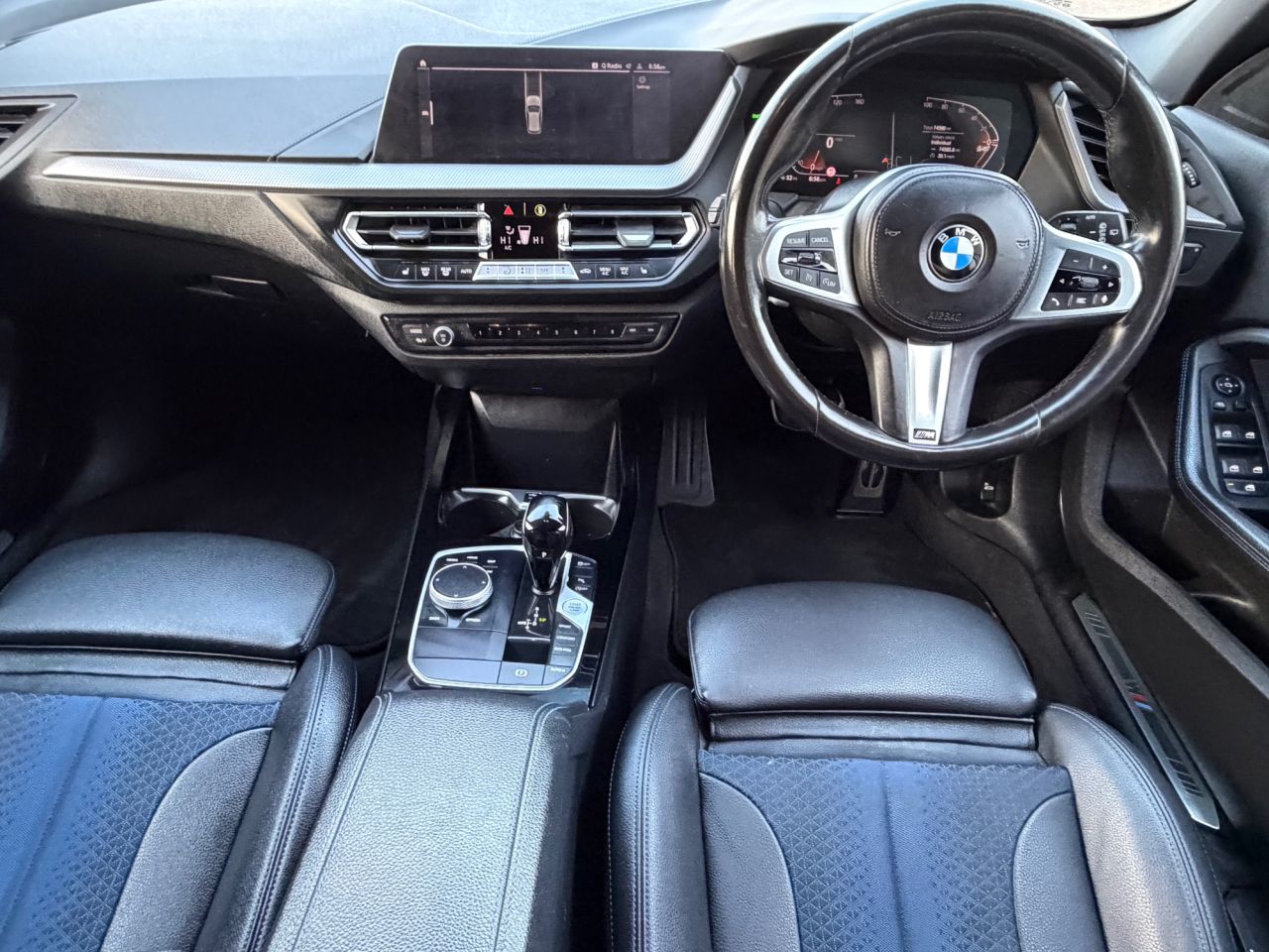 2022 BMW 1 SERIES 1.5 116d M Sport (LCP) Hatchback 5dr Diesel DCT Euro 6 (s/s) (116 ps) - vehicle photo 11 for sale on PureCar