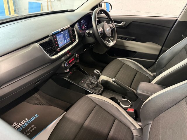 View our KIA STONIC