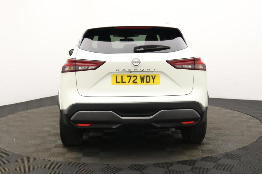 USED 2022 72 NISSAN QASHQAI 1.3 DIG-T MHEV N-Connecta SUV 5dr Petrol Hybrid Manual Euro 6 (s/s) (140 ps) Car Play, Pan Roof, Camera