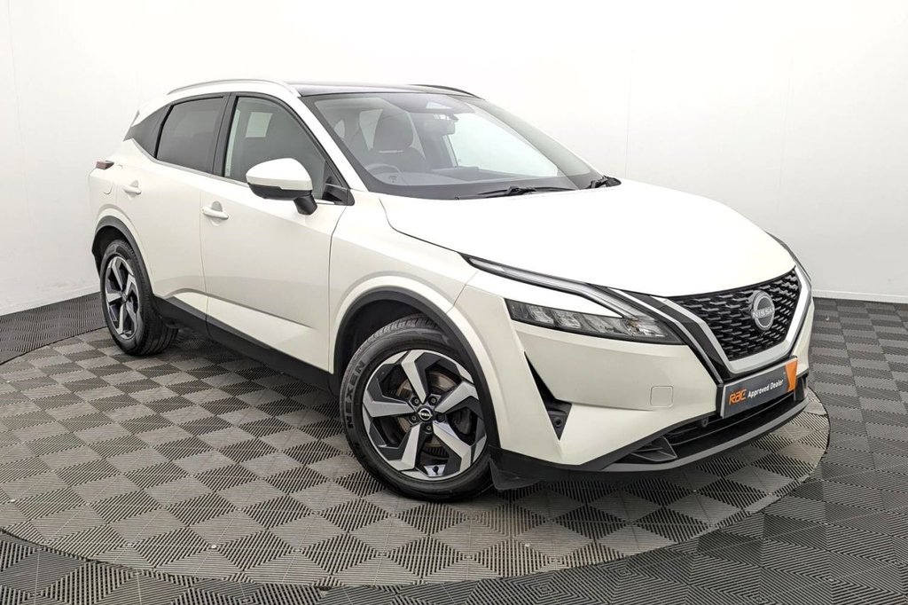 USED 2022 72 NISSAN QASHQAI 1.3 DIG-T MHEV N-Connecta SUV 5dr Petrol Hybrid Manual Euro 6 (s/s) (140 ps) Car Play, Pan Roof, Camera