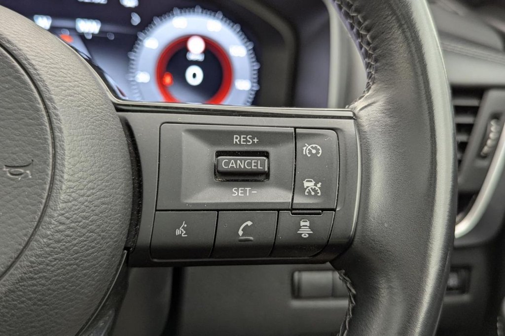 USED 2022 72 NISSAN QASHQAI 1.3 DIG-T MHEV N-Connecta SUV 5dr Petrol Hybrid Manual Euro 6 (s/s) (140 ps) Car Play, Pan Roof, Camera