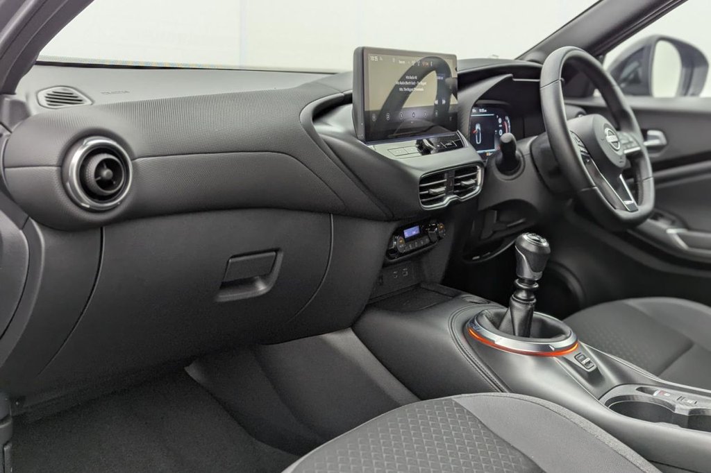 USED 2025 25 NISSAN JUKE 1.0 DIG-T N-Connecta SUV 5dr Petrol Manual Euro 6 (s/s) (114 ps) Car Play, Camera, Sat Nav