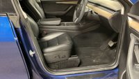 USED 2022 22 TESLA MODEL Y (Dual Motor) Long Range SUV 5dr Electric Auto 4WDE (384 bhp)+2 KEYS+1 OWNER FROM NEW+MEDIA+FULL LEATHER HEATED SEATS+2 CABLES+PANORAMIC SUNROOF+POWER BOOT+AIRCON+PARK CONTROL WITH CAMERA+BLUETOOTH+NAV+CLIMATE 2 KEYS+1 OWNER FROM NEW+MEDIA+FULL LEATHER HEATED SEATS+2 CABLES+PANORAMIC SUNROOF+POWER BOOT+AIRCON+PARK CONTROL WITH CAMERA+BLUETOOTH+NAV+CLIMATE+HPI CLEAR