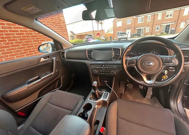 View our KIA SPORTAGE