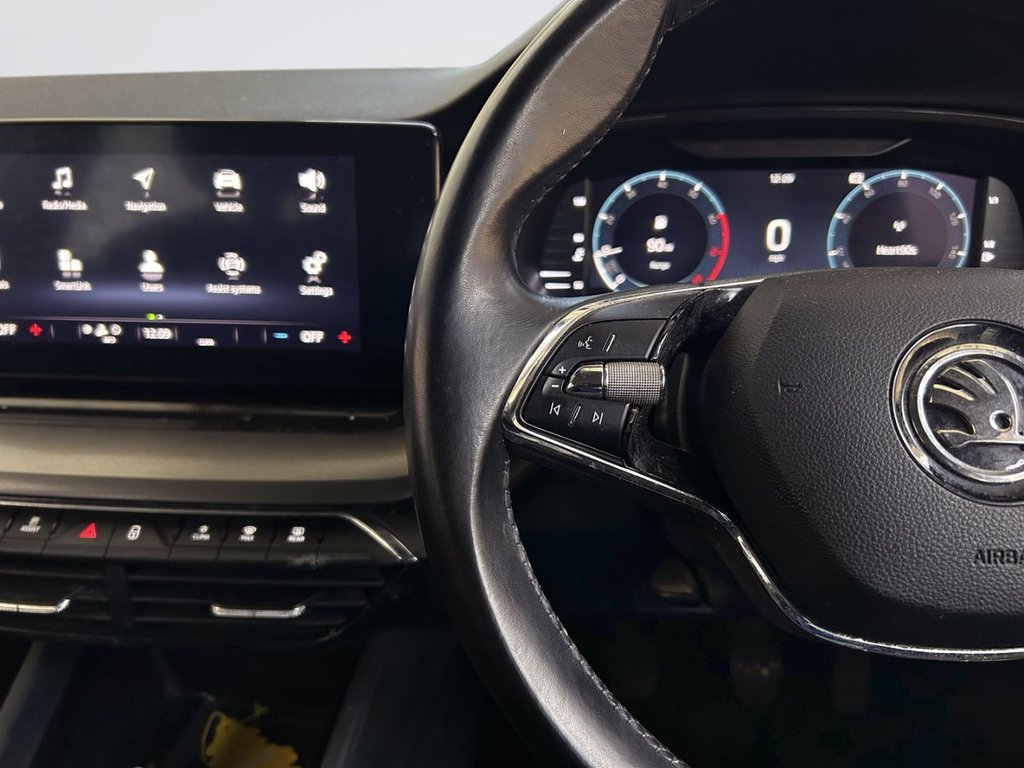 2021 Skoda Octavia — image 12