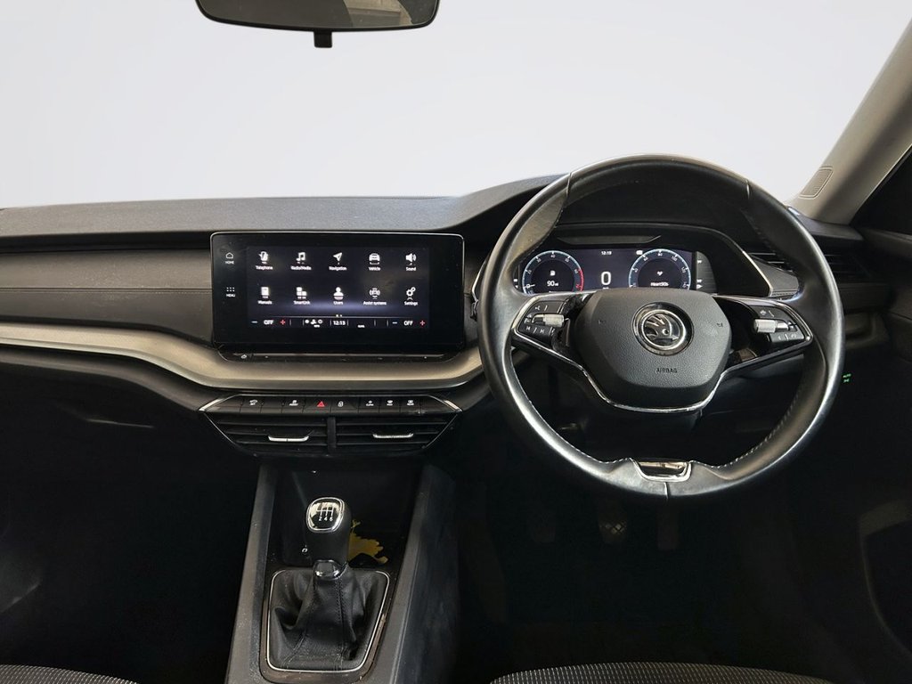 2021 Skoda Octavia — image 10