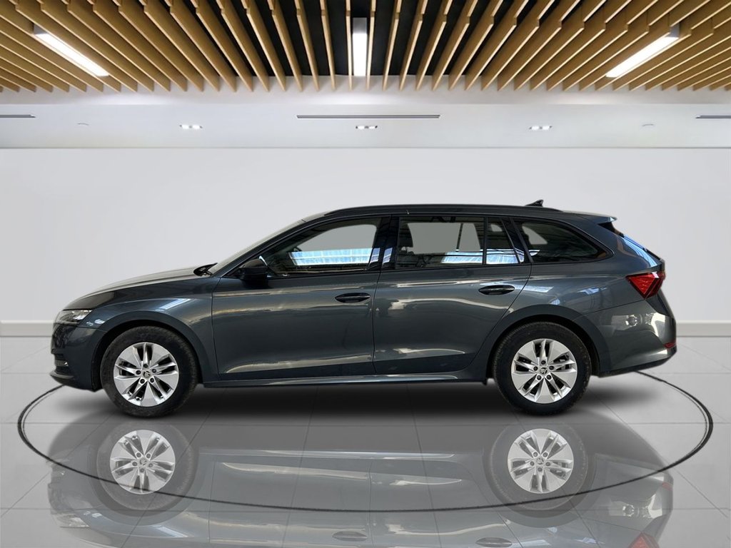 2021 Skoda Octavia — image 3
