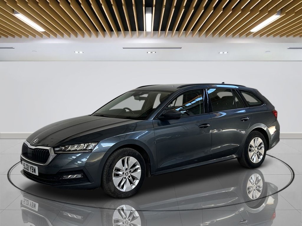 2021 Skoda Octavia — image 2