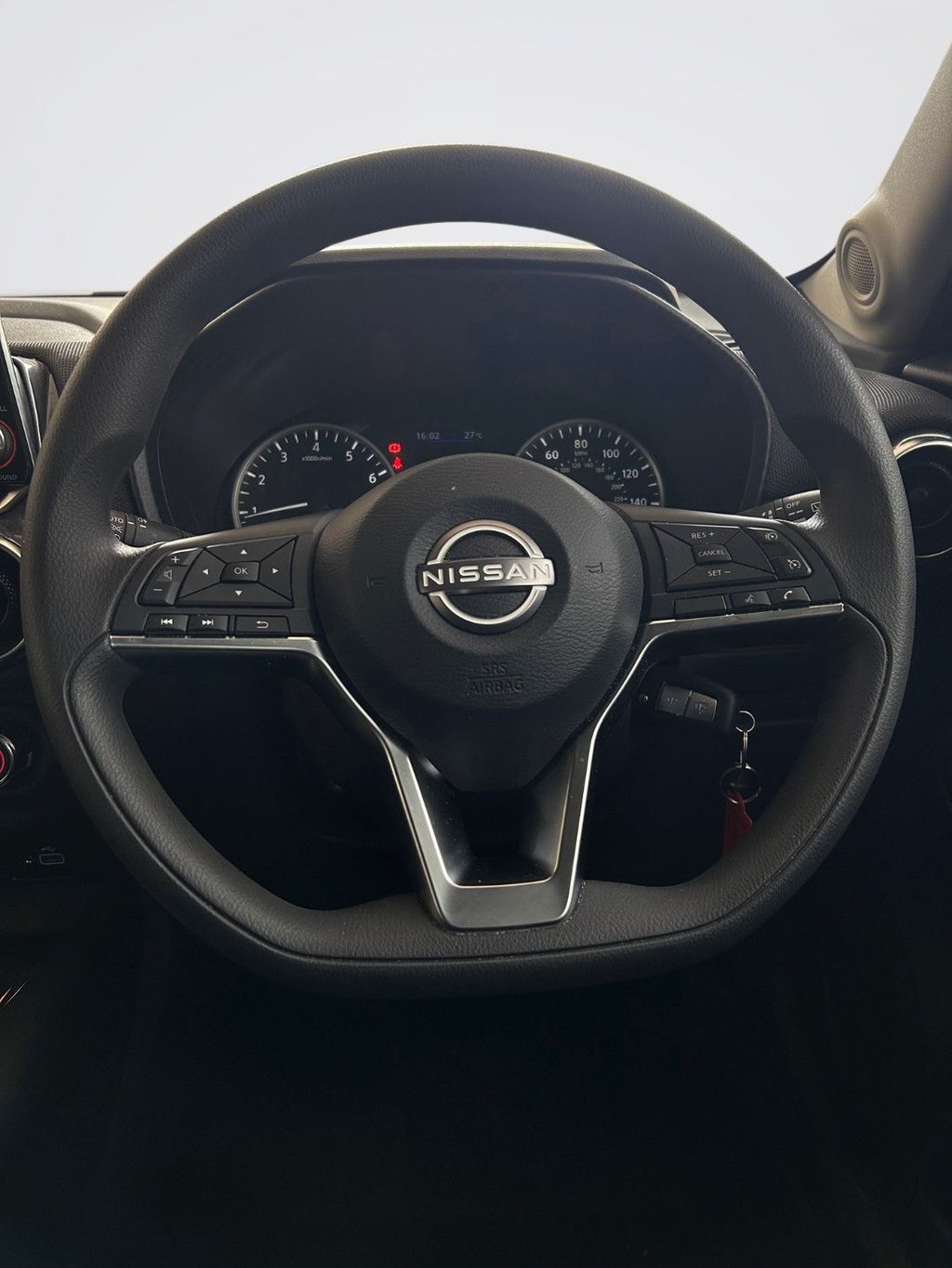 2023 Nissan Juke — image 9