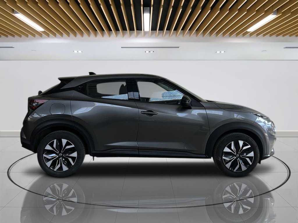 2023 Nissan Juke — image 4