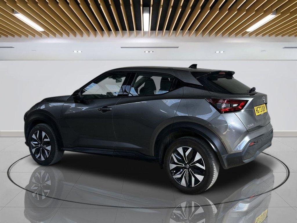 2023 Nissan Juke — image 2