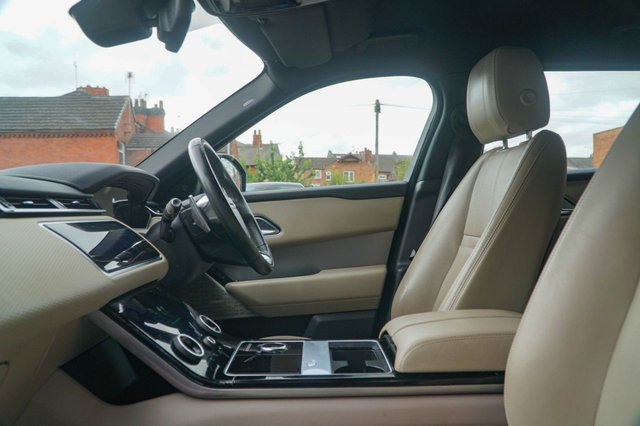View our LAND ROVER RANGE ROVER VELAR