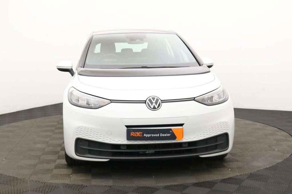 USED 2022 71 VOLKSWAGEN ID.3 Pro Performance 58kWh Life Hatchback 5dr Electric Auto (204 ps) Car Play, 18" Alloys, Sensors