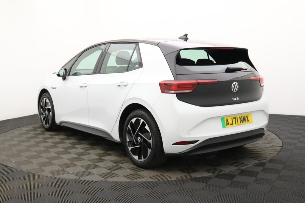 USED 2022 71 VOLKSWAGEN ID.3 Pro Performance 58kWh Life Hatchback 5dr Electric Auto (204 ps) Car Play, 18" Alloys, Sensors