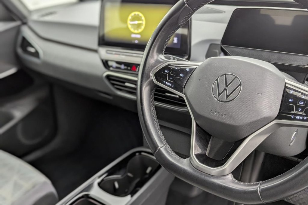 USED 2022 71 VOLKSWAGEN ID.3 Pro Performance 58kWh Life Hatchback 5dr Electric Auto (204 ps) Car Play, 18" Alloys, Sensors