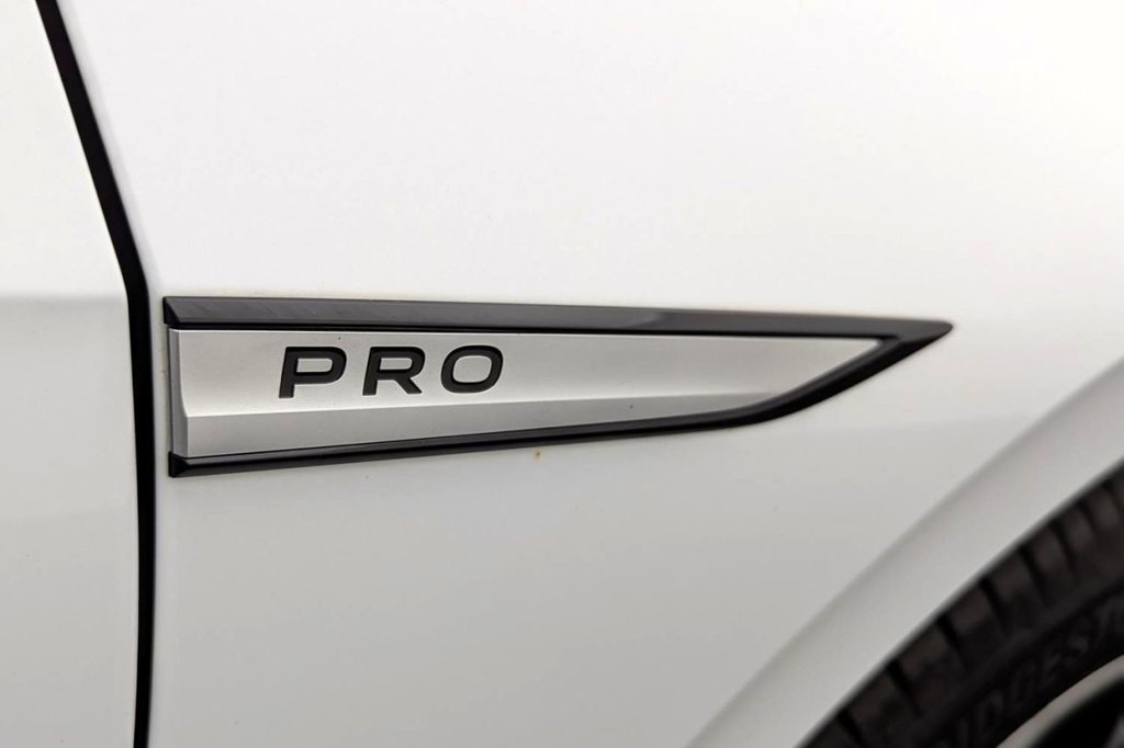 USED 2022 71 VOLKSWAGEN ID.3 Pro Performance 58kWh Life Hatchback 5dr Electric Auto (204 ps) Car Play, 18" Alloys, Sensors