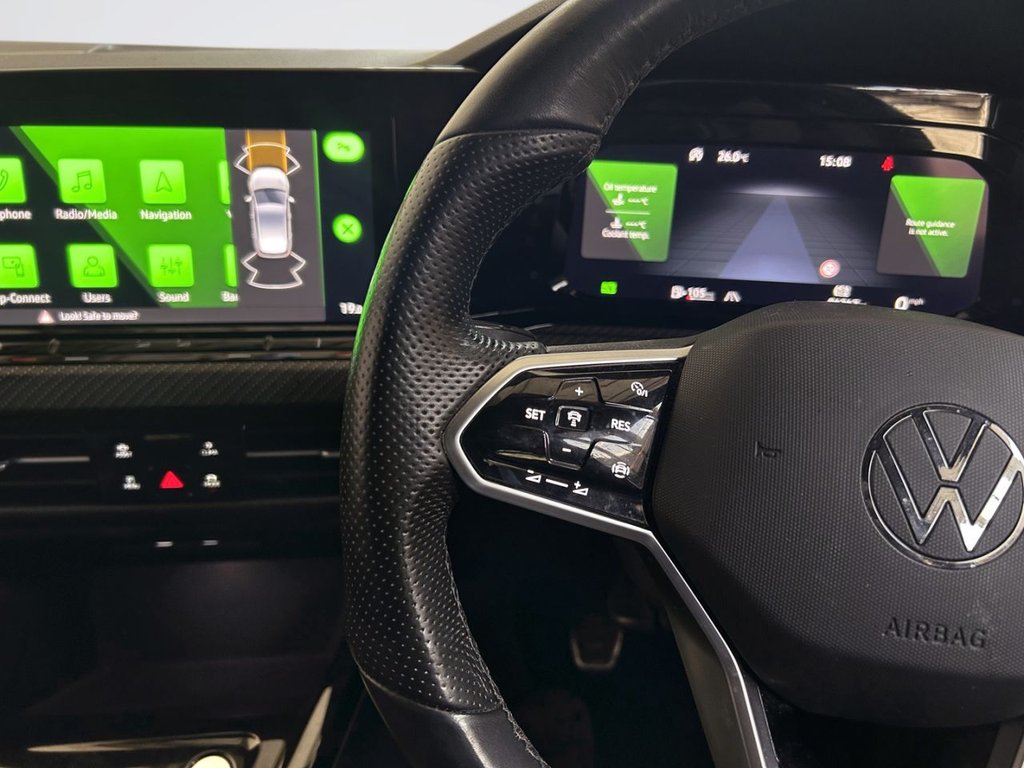 2024 Volkswagen Golf — image 7