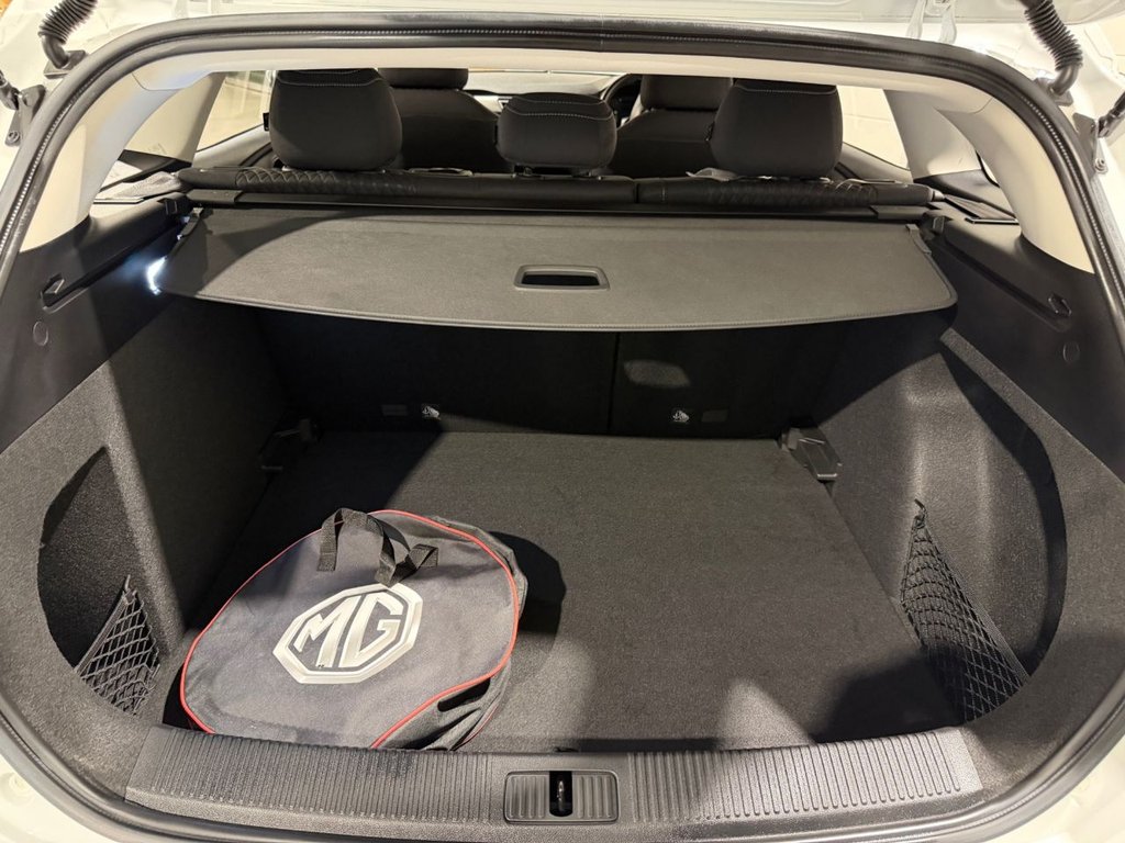 USED 2022 72 MG MG5 61.1kWh Excite Long Range Estate 5dr Electric Auto (156 ps) 