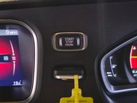 USED 2017 67 VOLVO V40 2.0 T2 R-Design Nav Plus Hatchback 5dr Petrol Manual Euro 6 (s/s) (122 ps) Fresh 12 month MOT, Fresh serv