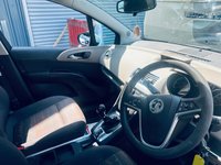 USED 2011 61 VAUXHALL MERIVA 1.7 CDTi Exclusiv MPV 5dr Diesel Manual Euro 5 (130 ps) 