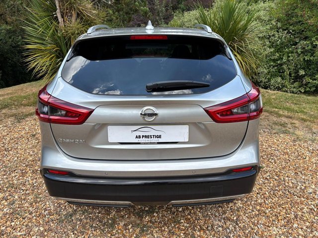 View our NISSAN QASHQAI