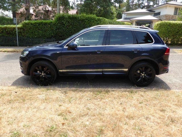 View our VOLKSWAGEN TOUAREG