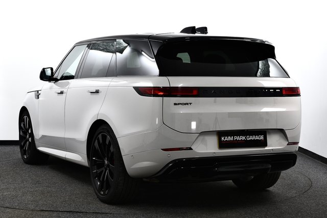 USED 2024 73 LAND ROVER RANGE ROVER SPORT 3.0 D300 MHEV Dynamic SE SUV 5dr Diesel Auto 4WD Euro 6 (s/s) (300 ps) &pound;11k Extras | 1 Owner | FLRSH