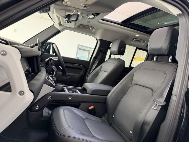 View our LAND ROVER DEFENDER 110