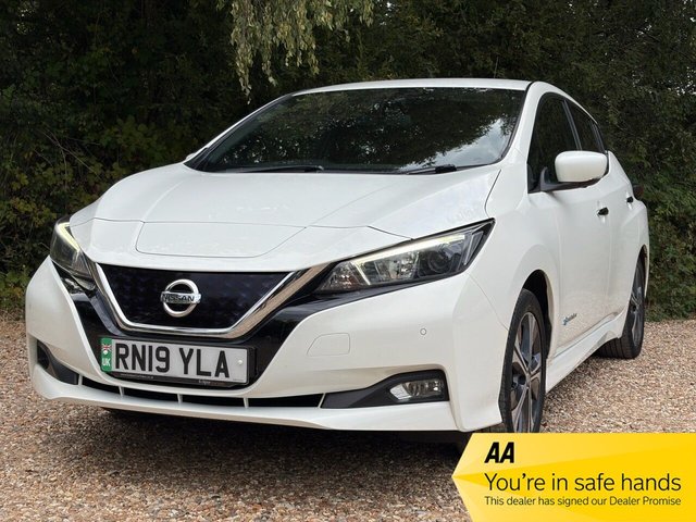 View our NISSAN LEAF
