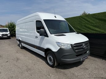 View our MERCEDES-BENZ SPRINTER